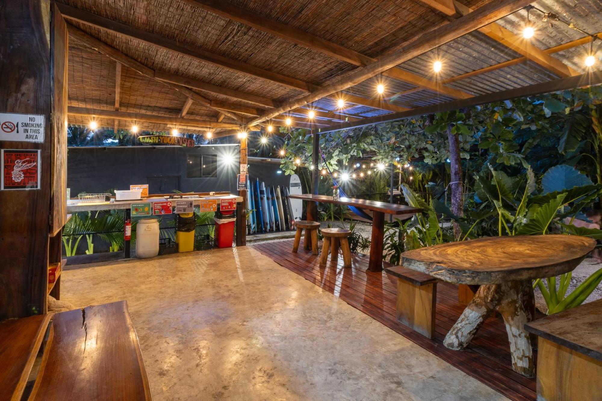 Akih Pods Hostel Playa Santa Teresa  외부 사진