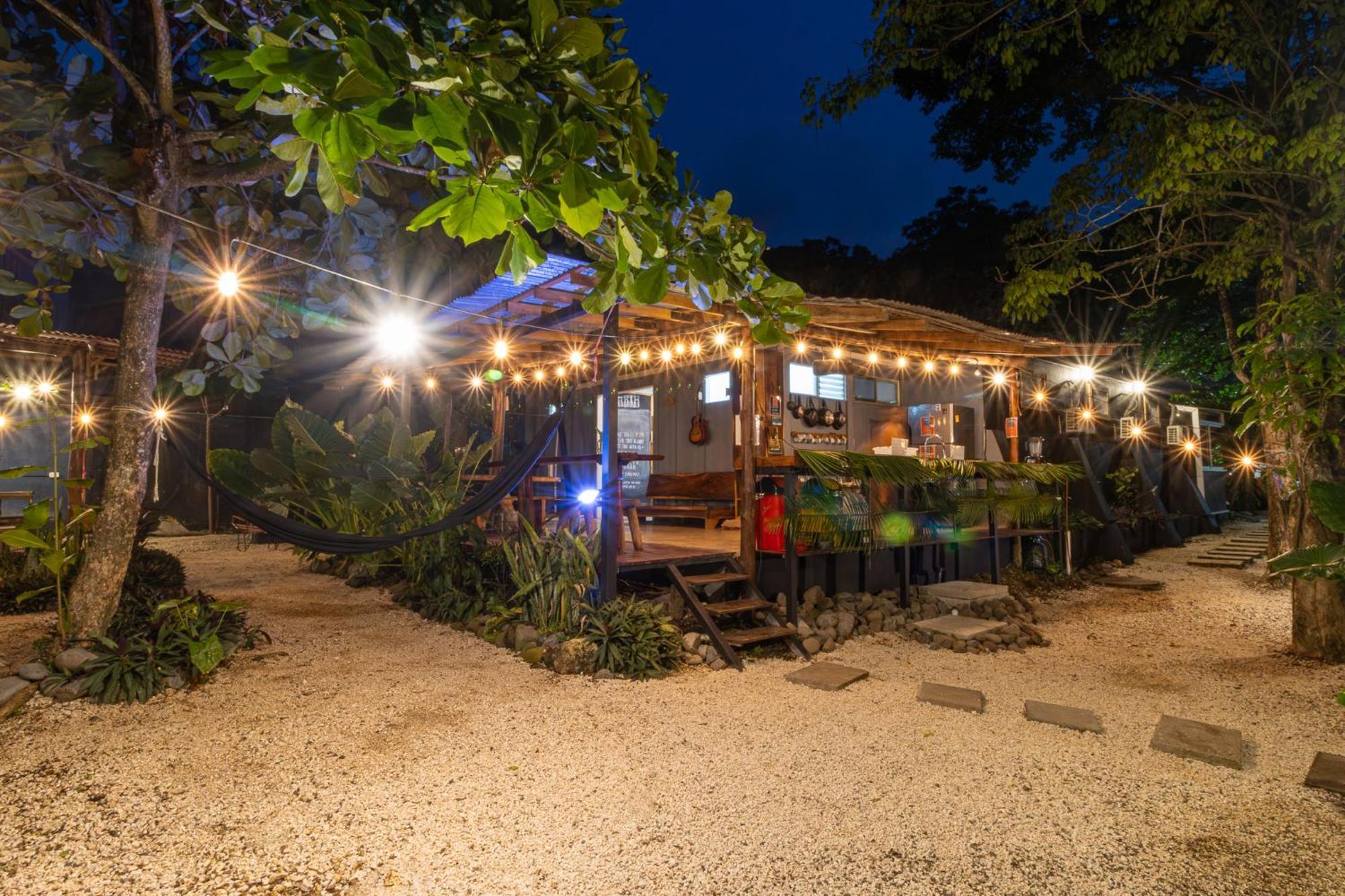 Akih Pods Hostel Playa Santa Teresa  외부 사진